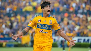 Alan Pulido rompió las redes en 41 ocasiones con Tigres / @TigresOficial