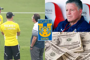 Antonio Sancho protagonizó hace poco unas polémicas fotografías