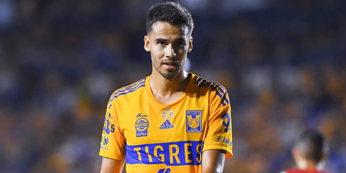 Compañeros de Diego Reyes lo atacan sin importar que sea su cumpleaños.