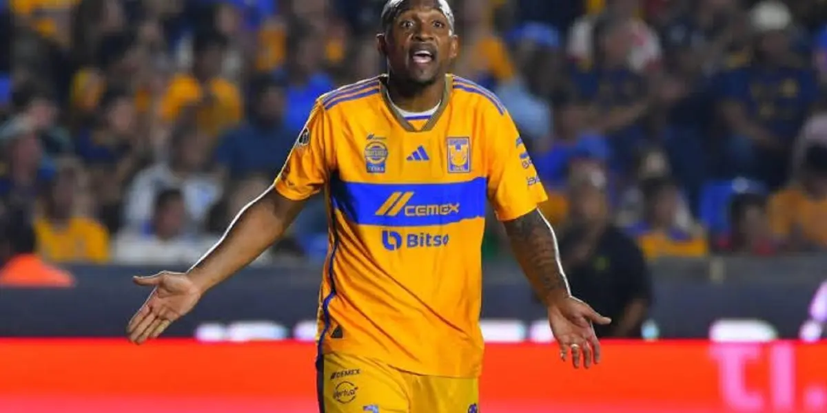 El defensa brasileño no tiene su futuro claro aunque no entra en planes de los felinos