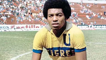 El Peruano con la playera de Tigres / @LaRepublicaPe