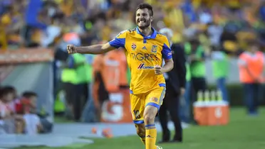 Gignac celebrando su tanto, primer francés en marcar en libertadores / Foto: Conmebol