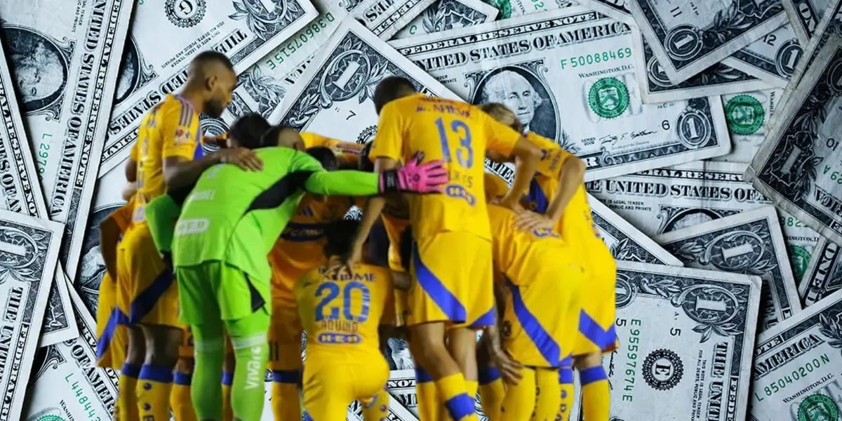 Jugadores de Tigres con dólares/FOTO: Fútbol Total