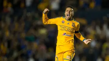 Juninho sumó nueve títulos con Tigres / @TigresOficial