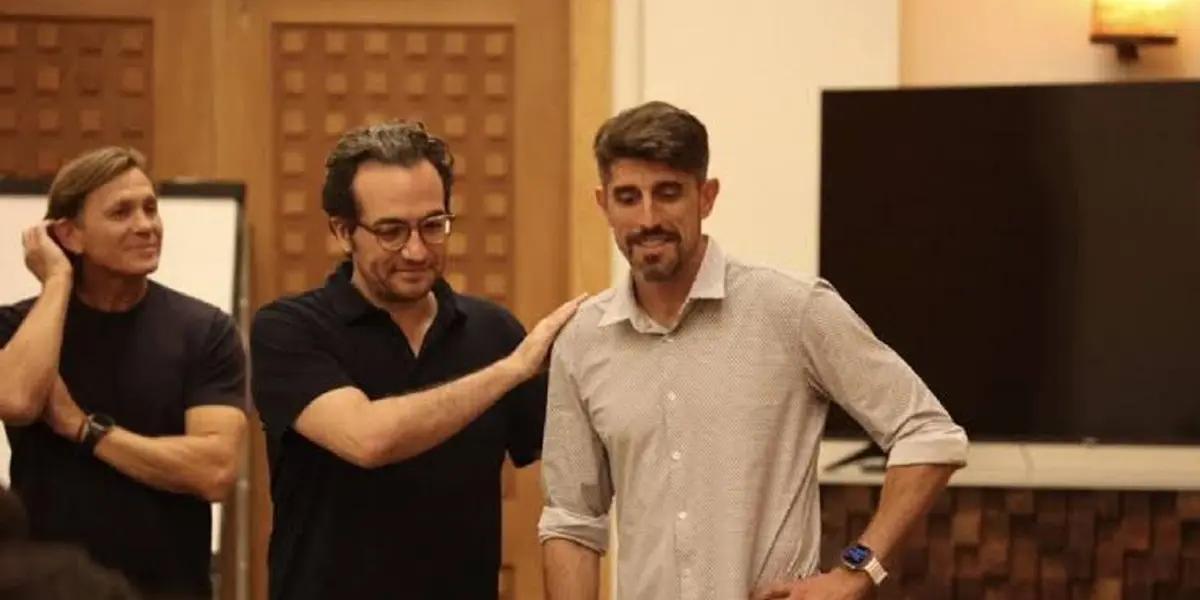 Mauricio Culebro y Veljko Paunovic