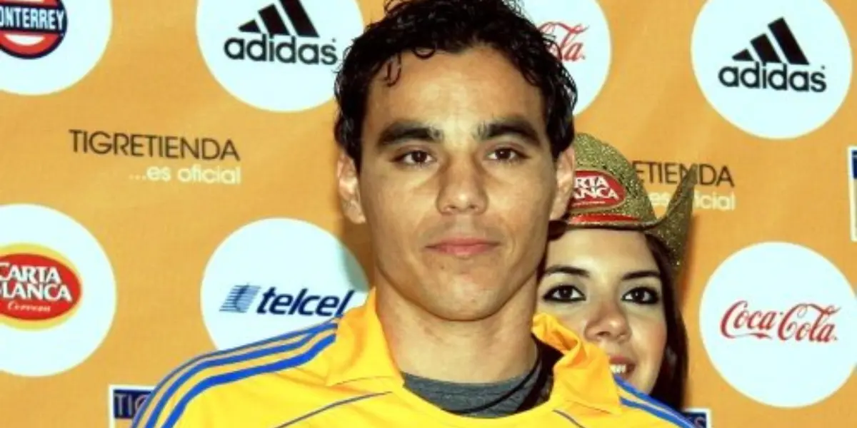Omar Bravo en su presentación / @TigresOficial