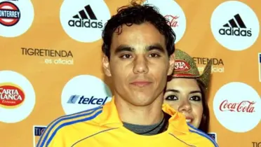 Omar Bravo en su presentación / @TigresOficial