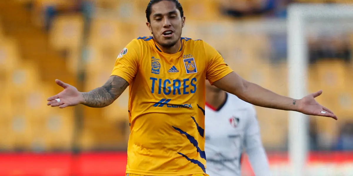 Salcedo en Tigres / @TigresOficial