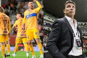 Siboldi se llena de elogios para sus jugadores