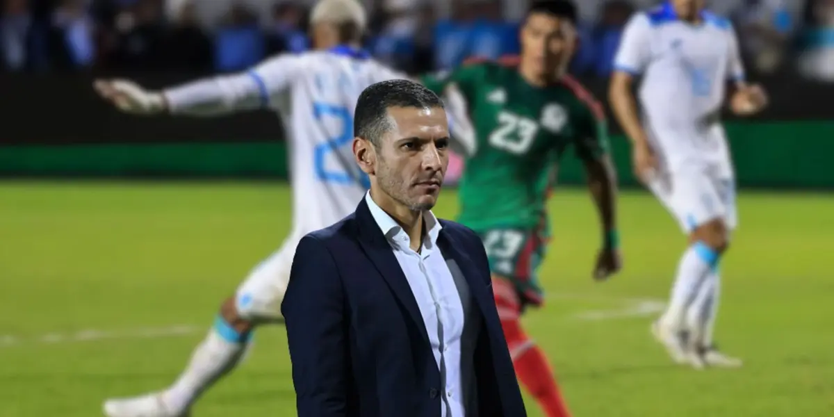 Tras la dura derrota, es tiempo de que Lozano haga cambios en el once inicial