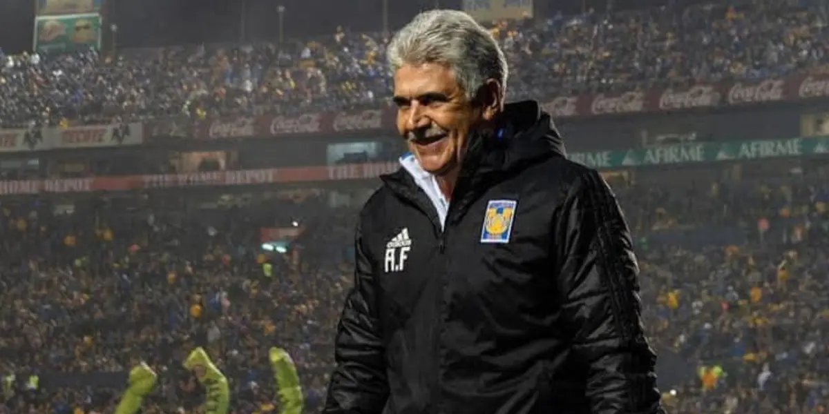 Tuca dirigió 11 años en Tigres / @TigresOficial
