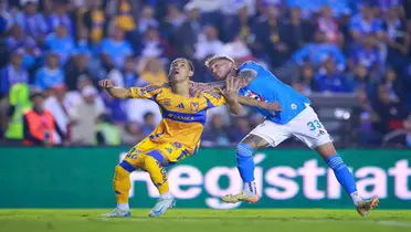 Uriel Antuna y Gonzalo Piovi en el enfrentamiento en Liga MX