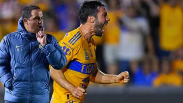 Vigón con Tigres y Jardine/FOTO: Transfermarkt